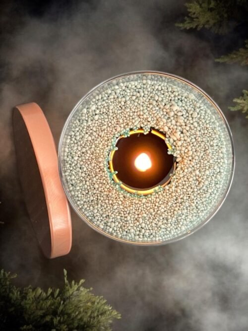 Bekvapė biri žvakė stiklo indelyje - "Emerald" 160 g.